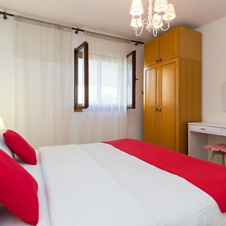 Apartments With A Parking Space Kastel Stafilic, Kastela - 16086 חדר תמונה