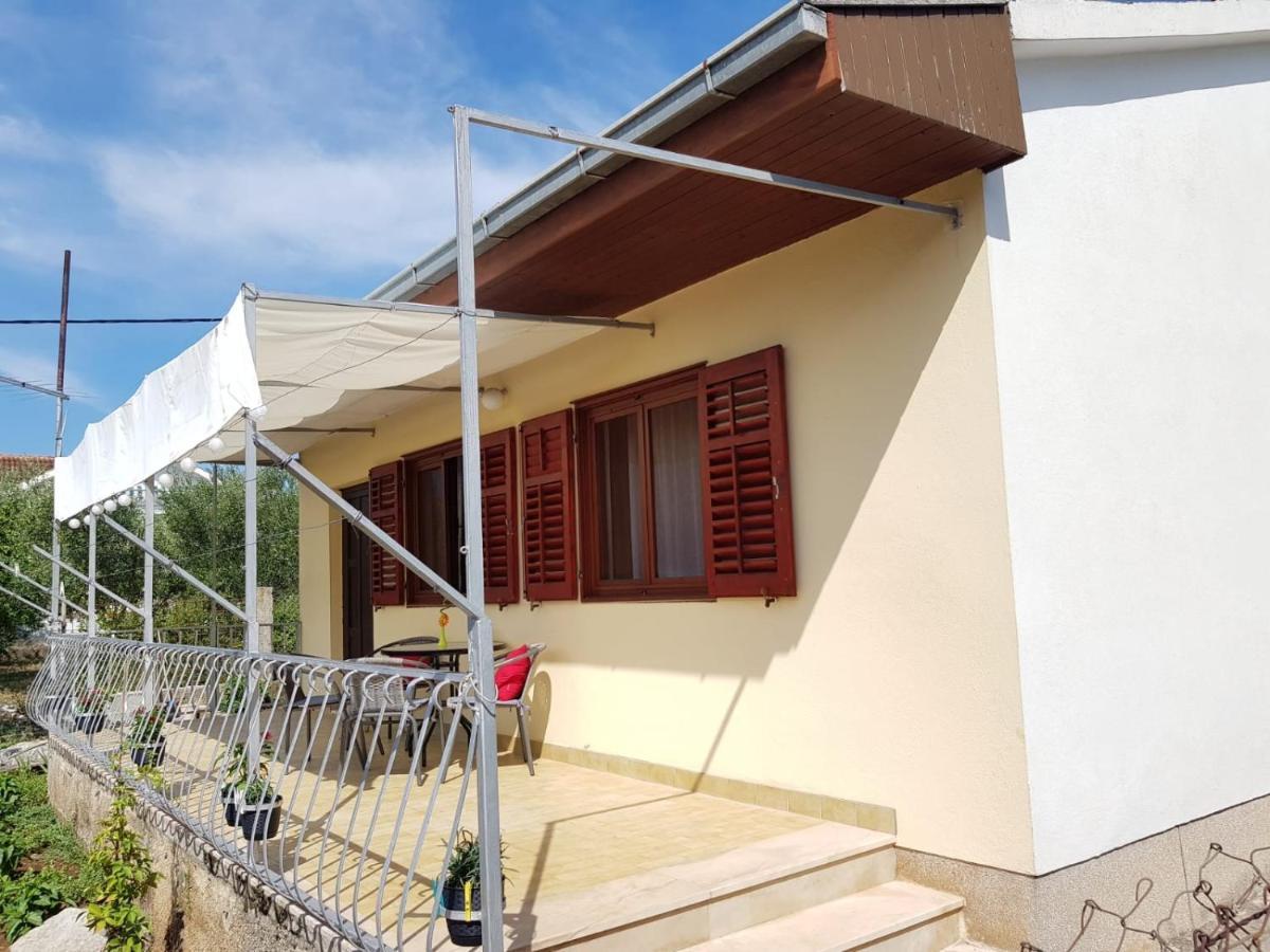 Apartments With A Parking Space Kastel Stafilic, Kastela - 16086 מראה חיצוני תמונה
